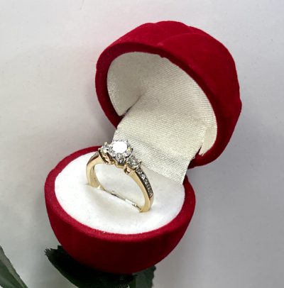 Diamond ring